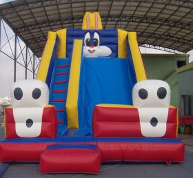 T8-108 Looney Tunes Inflatable Slide
